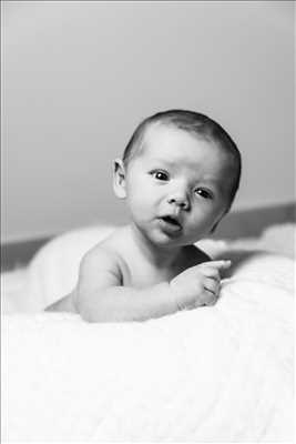 photo prise par le photographe Jordan  à Beauvais : photographe pour bébé à Beauvais