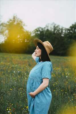 photographie de Charlotte à Cluses : photo de grossesse