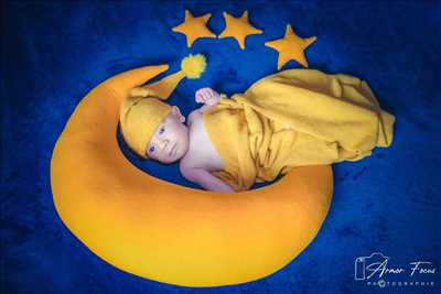 cliché proposé par ARMOR FOCUS PHOTOGRAPHIE à Landerneau : photographie de nouveau né
