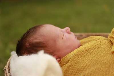 photo prise par le photographe Agnes à Biscarrosse : photographe pour bébé à Biscarrosse