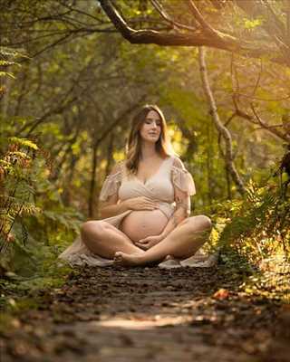 Shooting photo effectué par le photographe Agnes à Mont-de-Marsan : shooting photo spécial grossesse à Mont-de-Marsan