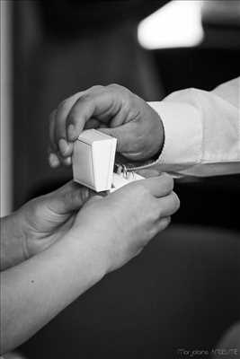 Shooting photo réalisé par Marjolaine intervenant à Le Puy en Velay : photo de mariage