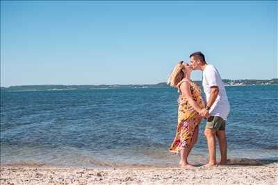 photographie de Marion à Miramas : shooting photo spécial grossesse à Miramas