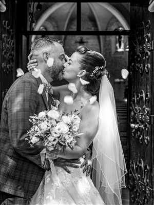 Exemple de shooting photo par Jordan à Nîmes : shooting photo spécial mariage à Nîmes