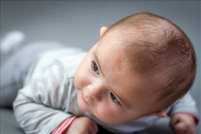 photo prise par le photographe Olivier à Auch : photographe pour bébé à Auch