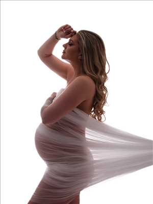 Shooting photo effectué par le photographe CARMEN à La ciotat : shooting grossesse