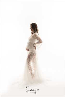 photo prise par le photographe Onaya Studio à Chambéry : shooting grossesse