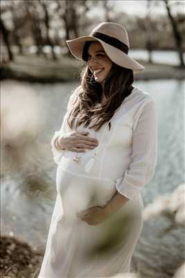 photo numérisée par le photographe LAURA à Nyons : photo de grossesse