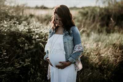Exemple de shooting photo par LAURA à Nyons : photographe grossesse à Nyons