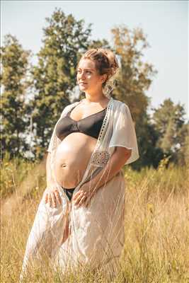 photo prise par le photographe Marion à Ussel : photo de grossesse