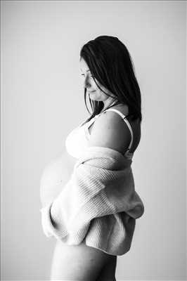 Exemple de shooting photo par Maéva à La rochelle : photographie de grossesse