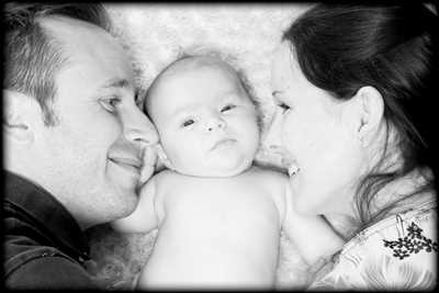 Shooting photo effectué par le photographe STUDIO M à Tarbes : photo de naissance