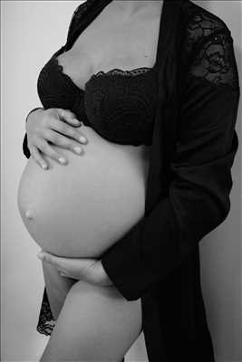 Shooting photo effectué par le photographe morgane à Olivet : shooting photo spécial grossesse à Olivet