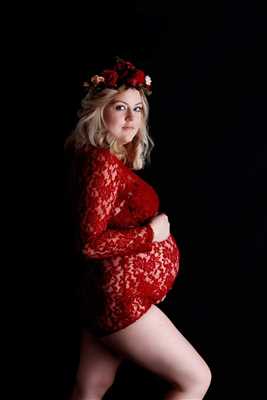 Shooting photo réalisé par Noélie Photographie  intervenant à Dinan : shooting grossesse