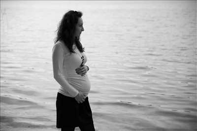 photographie de Julie à Pontarlier : shooting photo spécial grossesse à Pontarlier