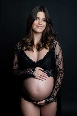 Shooting photo réalisé par kathryn intervenant à Salon-de-provence : photographie de grossesse