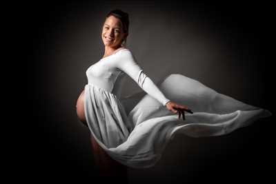 photo numérisée par le photographe Gaëtan à Autun : shooting grossesse