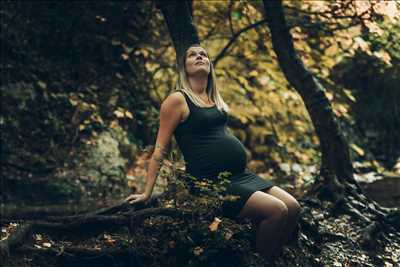 photo prise par le photographe Yann à Le Teil : shooting grossesse