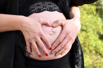 Exemple de shooting photo par Marion à Saint-etienne : shooting photo spécial grossesse à Saint-etienne