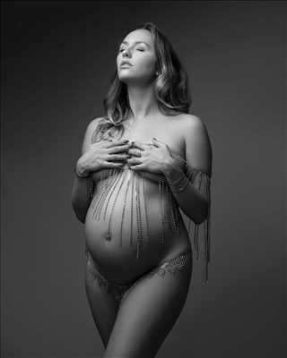 photo numérisée par le photographe Marion à Cannes : photo de grossesse