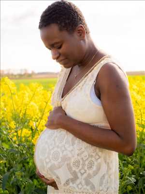 photo prise par le photographe Alice à Calais : shooting grossesse
