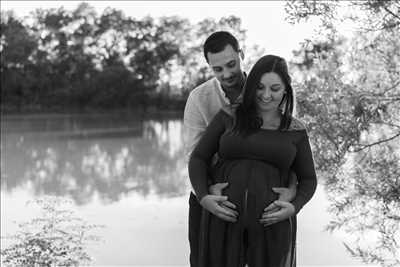 Séance photo grossesse intime et naturelle en couple à Belfort