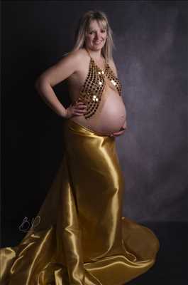 photo numérisée par le photographe Béatrice à Uzès : shooting photo spécial grossesse à Uzès