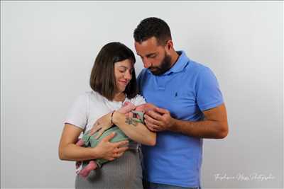 Shooting photo effectué par le photographe Thiphanie à Saint-yrieix-la-perche : shooting pour une naissance