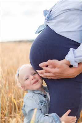 photo prise par le photographe La clique des Loustics à Schiltigheim : photo de grossesse