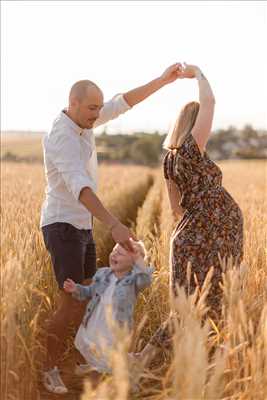 Shooting photo à Schiltigheim dont l'auteur est : La clique des Loustics : photographie de grossesse