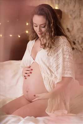 Exemple de shooting photo par AnneLaudouar à Figeac : photo de grossesse