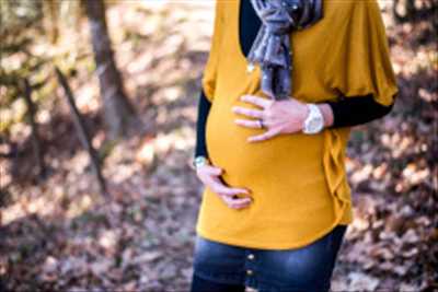 Exemple de shooting photo par Elodie à Colmar : photographie de grossesse