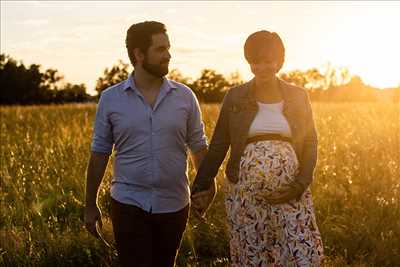 photo prise par le photographe Céline à Colomiers : shooting photo spécial grossesse à Colomiers