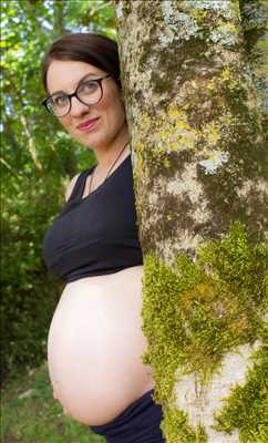 photo prise par le photographe Dorothée à Rochefort : shooting photo spécial grossesse à Rochefort