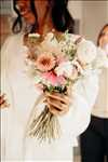 Exemple de shooting photo par Maëva à Saint-julien-en-genevois : shooting photo spécial mariage à Saint-julien-en-genevois