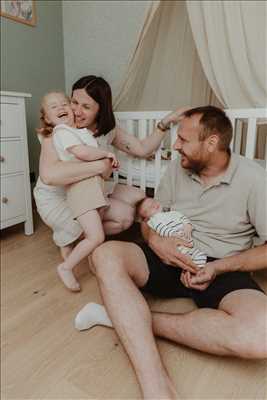 belle photo n°18 - faire un shooting photo avec Léa, photographe naissance et maternité à Reims à Reims