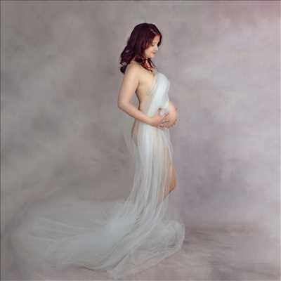 photographie de Lydie à Bourgoin-jallieu : photo de grossesse