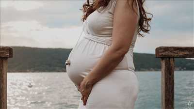 photo numérisée par le photographe Alexia à Annecy : photo de grossesse