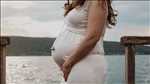 photo numérisée par le photographe Alexia à Annecy : photo de grossesse