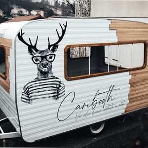 Photographie artistique visuelle à Lyon avec Caribooth Caravane Photobooth