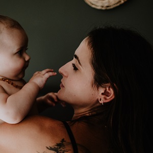 Photographie artistique et originale à proximité de Sommières avec Mélody 