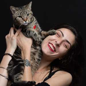 Faites appel à Zoé  à Montargis pour un shooting photo réussi avec le matériel : Canon